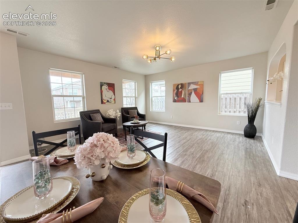 Image 8 of 46: Dining Area