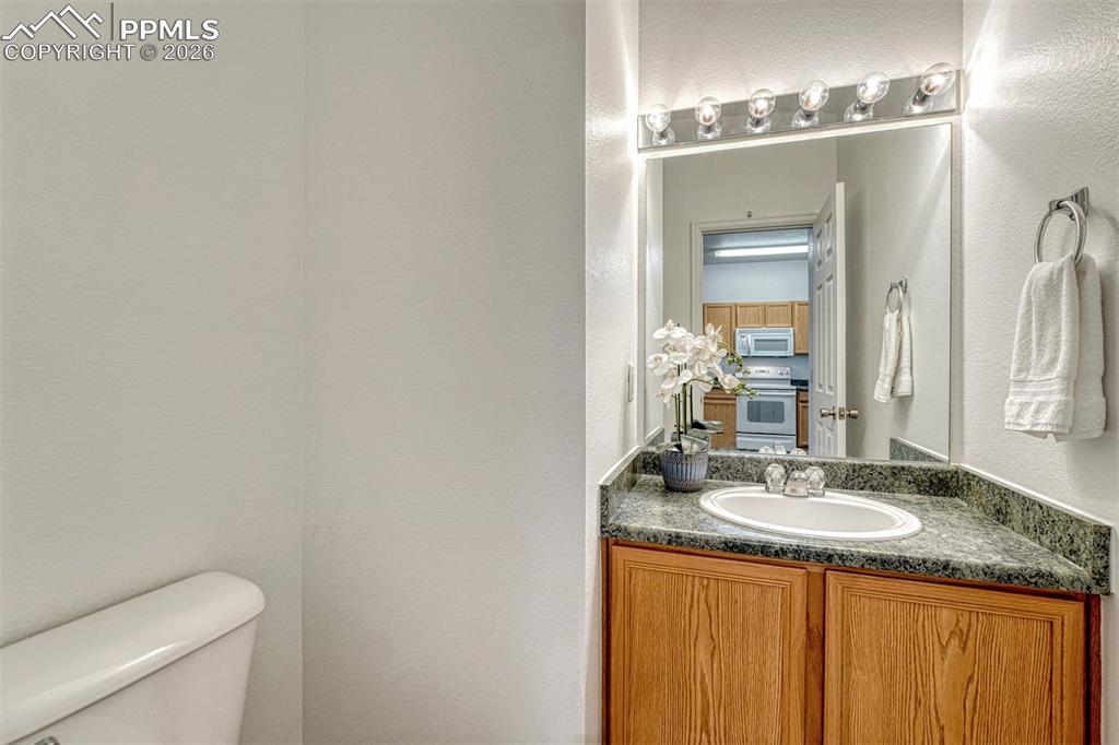 Image 16 of 30: Main Level Powder Room