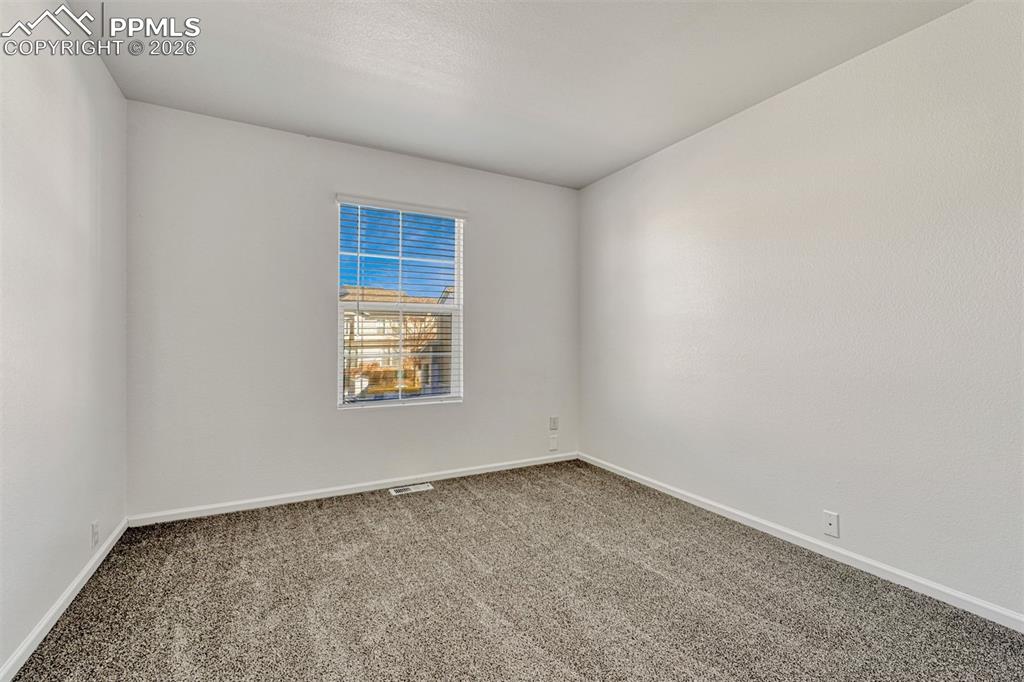 Image 24 of 30: Bedroom 3