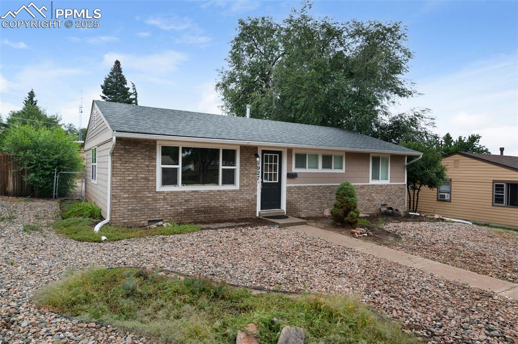 Image 15 of 20: Front of Structure