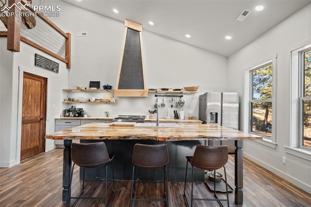 Image 11 of 45: No Description Available