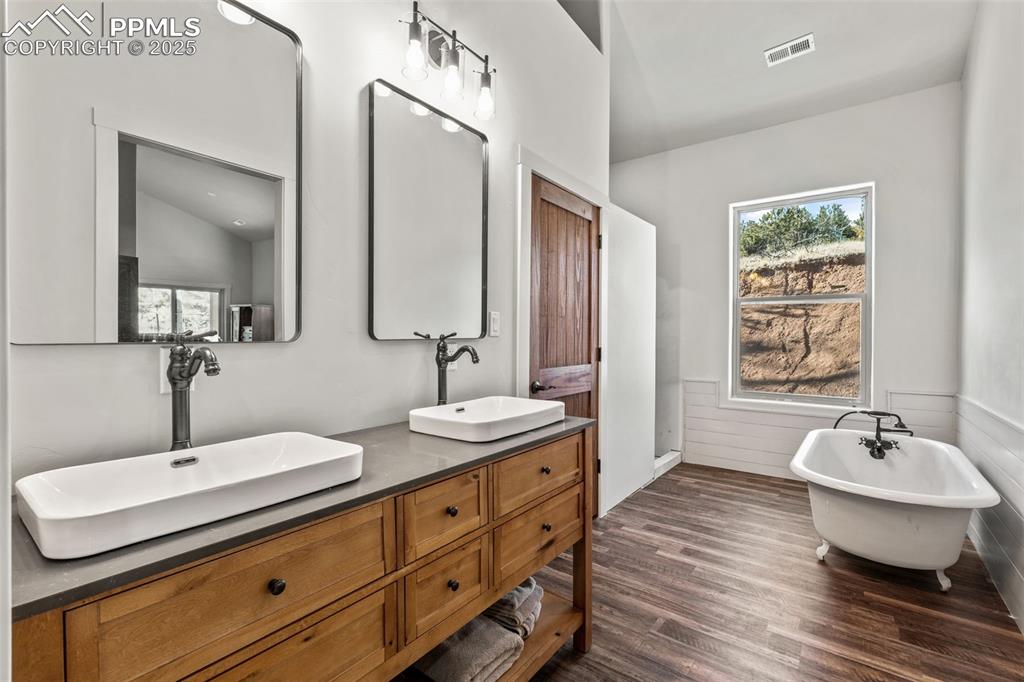 Image 20 of 45: No Description Available