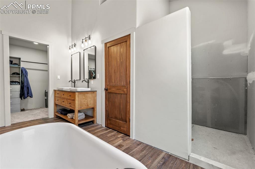 Image 21 of 45: No Description Available