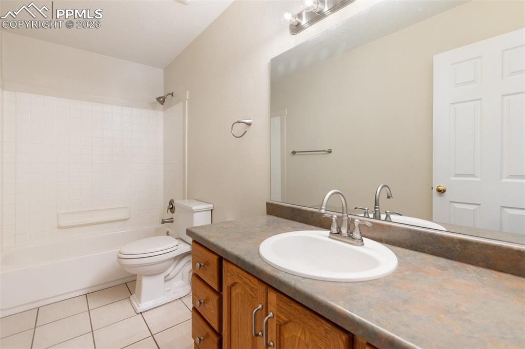 Image 21 of 34: Plenty of room for Double Sinks if you so desire