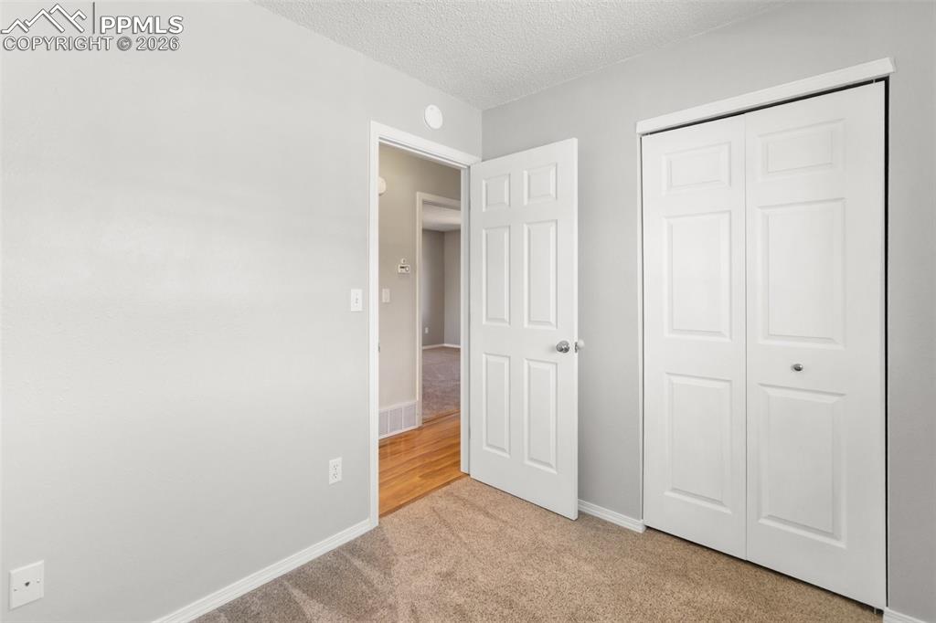 Image 25 of 34: Bedroom 3