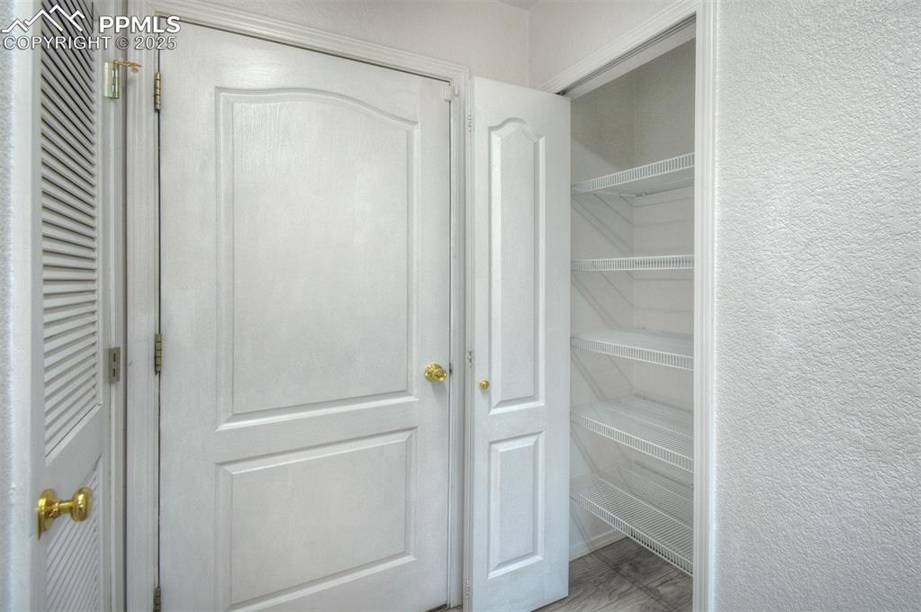 Image 11 of 25: Closet