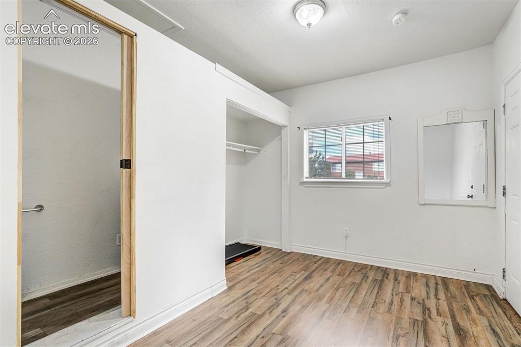 Image 16 of 46: Bedroom