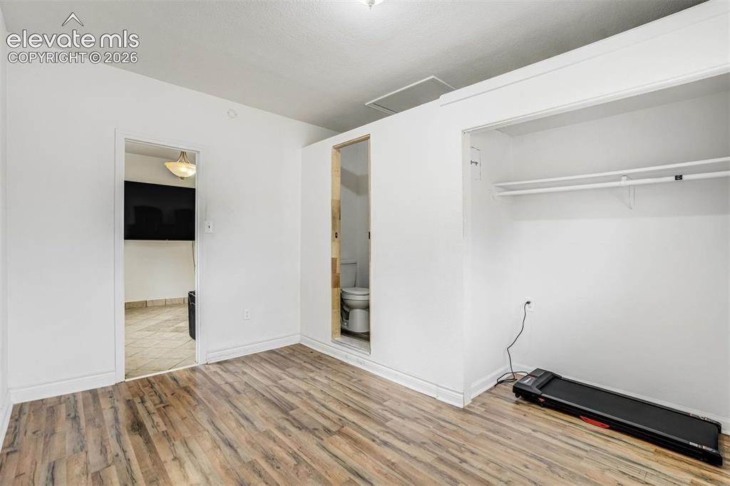 Image 18 of 46: Bedroom