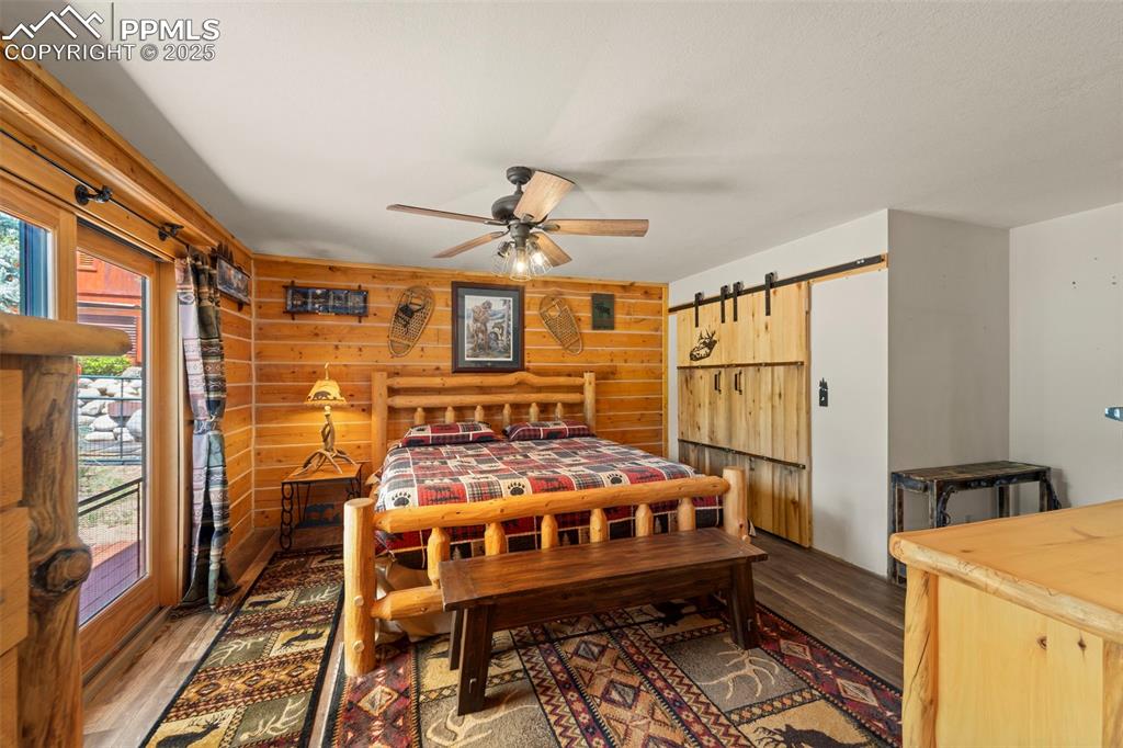 Image 45 of 49: Bedroom