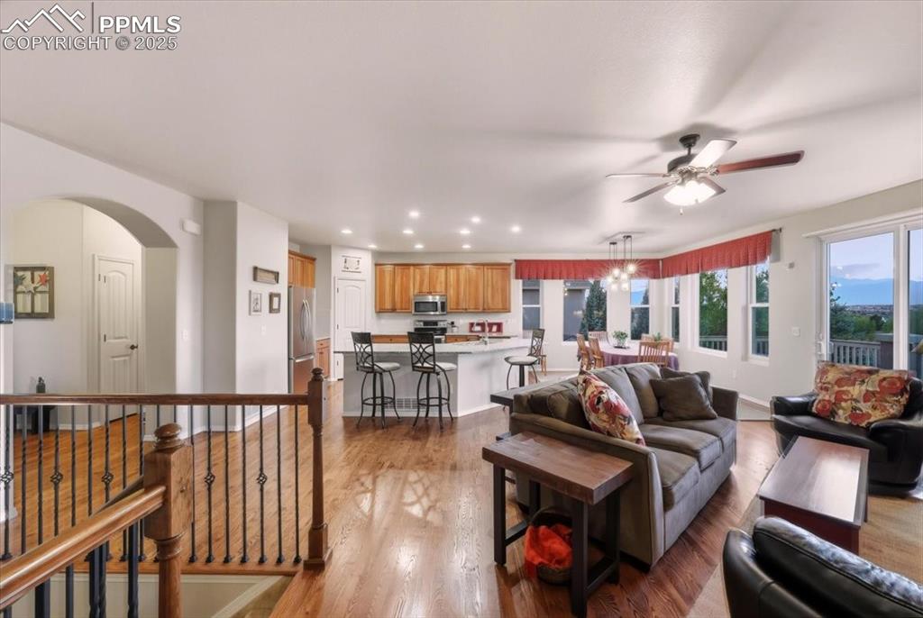 Image 3 of 26: Living, kitchen & dinning area