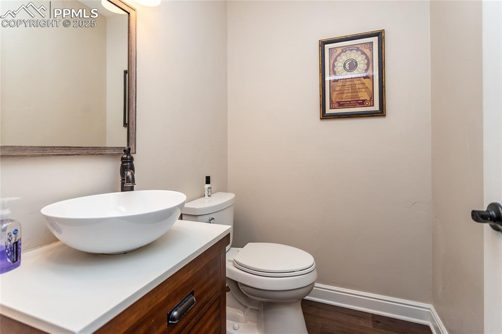 Image 7 of 50: Main level powder room