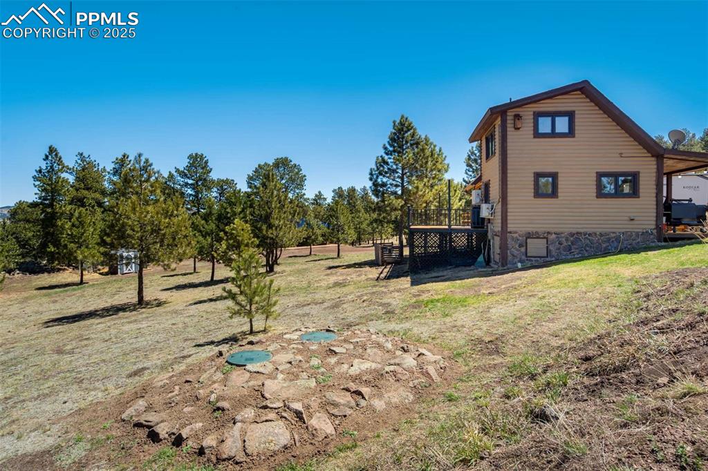 Image 25 of 50: Side of Structure