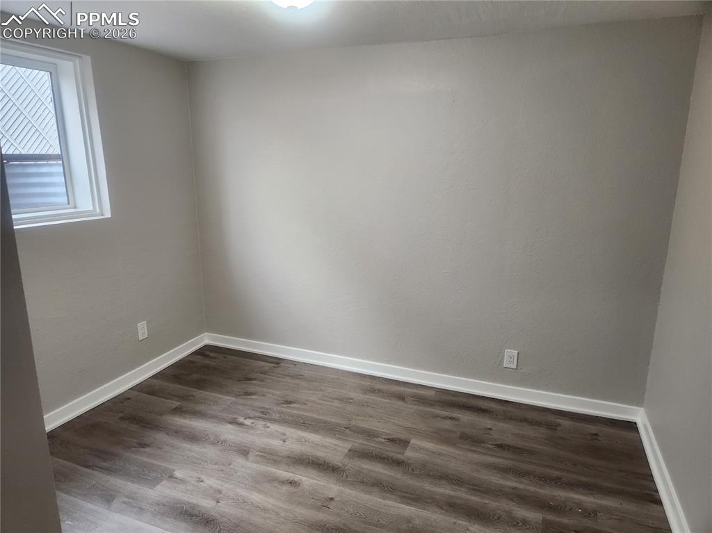 Image 9 of 15: Bathroom