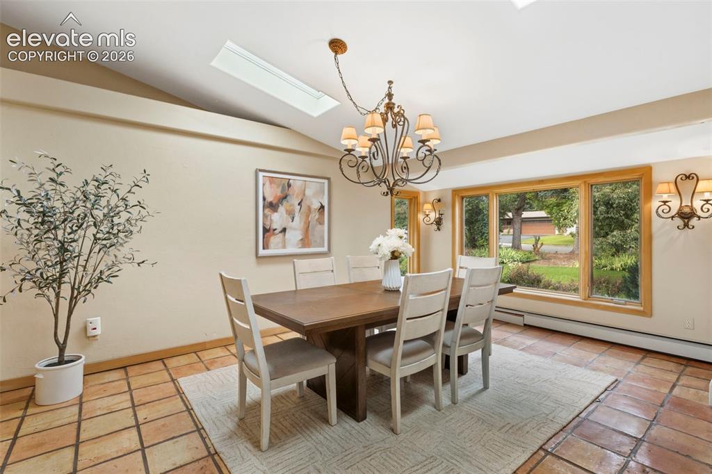 Image 7 of 42: Dining Room