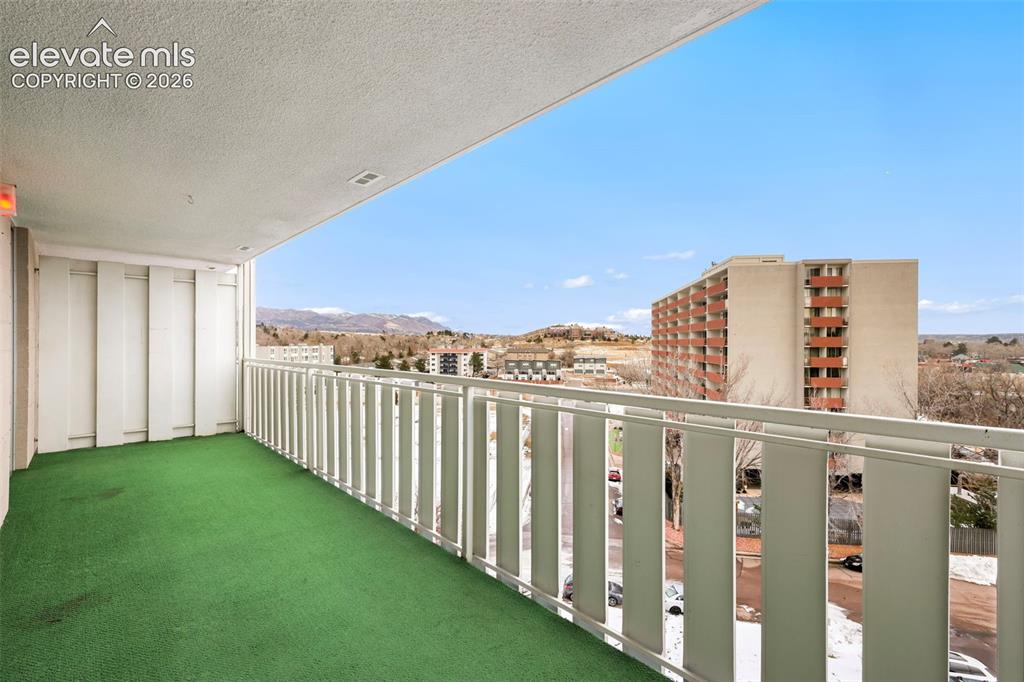 Image 4 of 14: Balcony