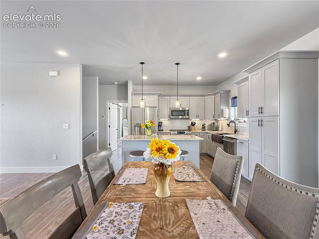 Image 7 of 41: Dining Area