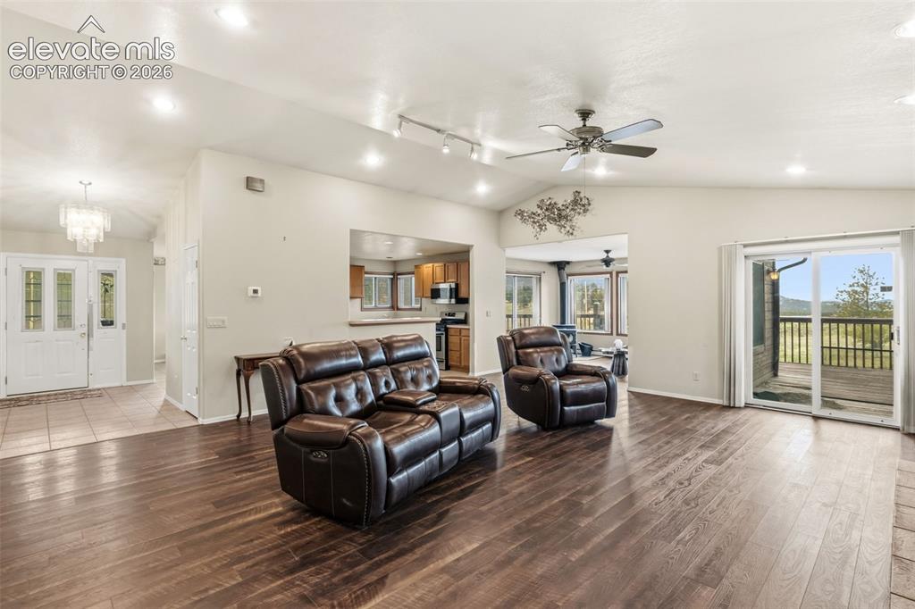 Image 6 of 29: Open ranch style layout with walkout access to the deck and seamless connec
