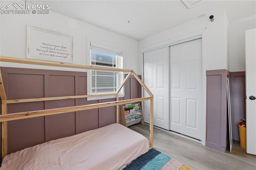 Image 20 of 46: Bedroom