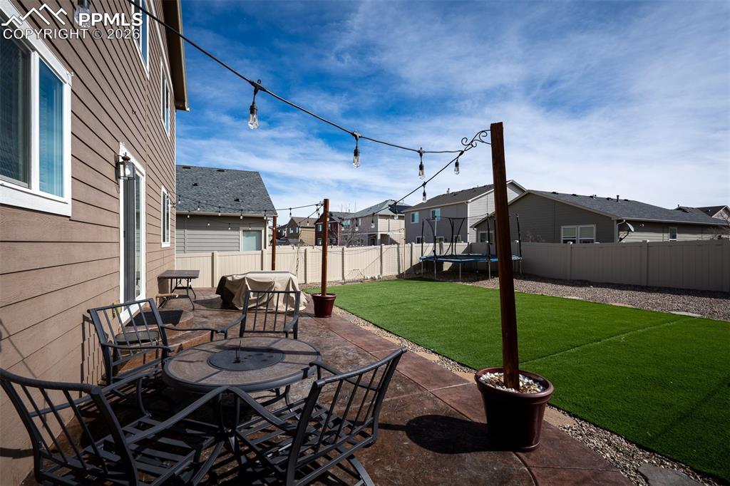 Image 39 of 50: Patio