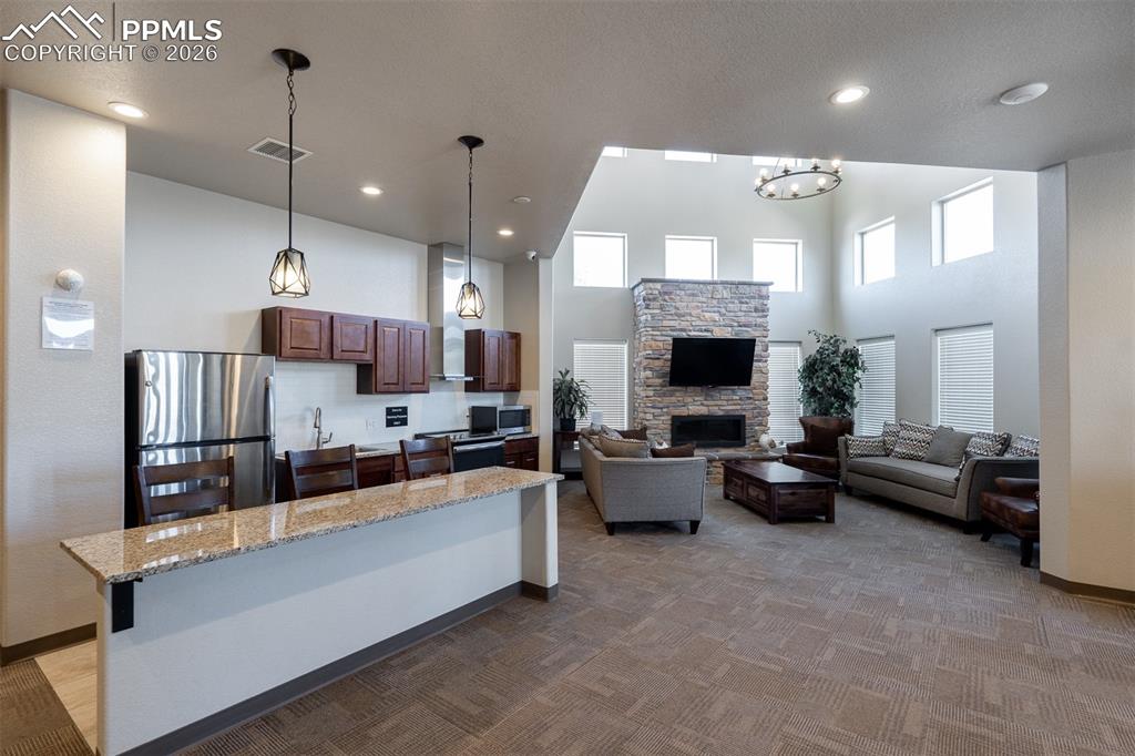 Image 46 of 50: Kitchen