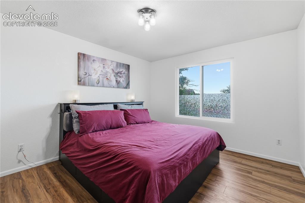 Image 17 of 38: Bedroom