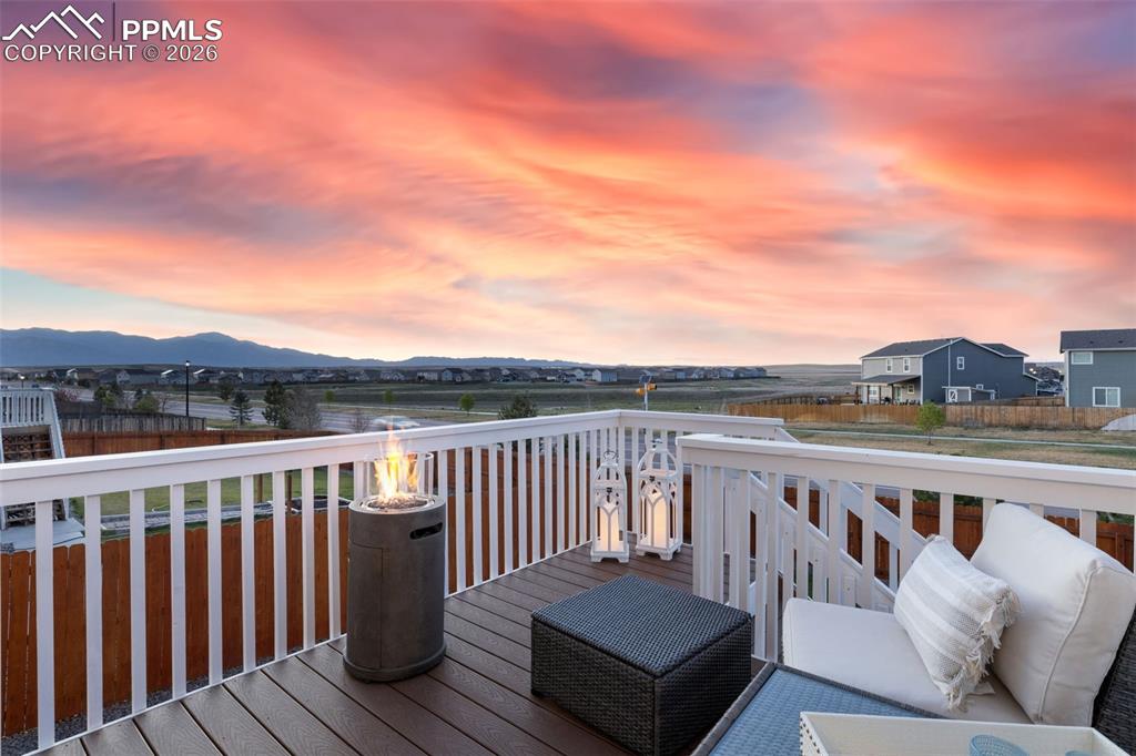 Image 13 of 48: Deck