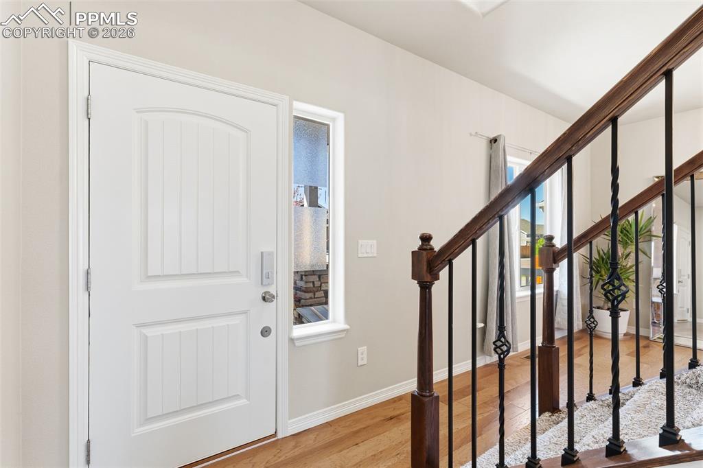 Image 18 of 48: Entry