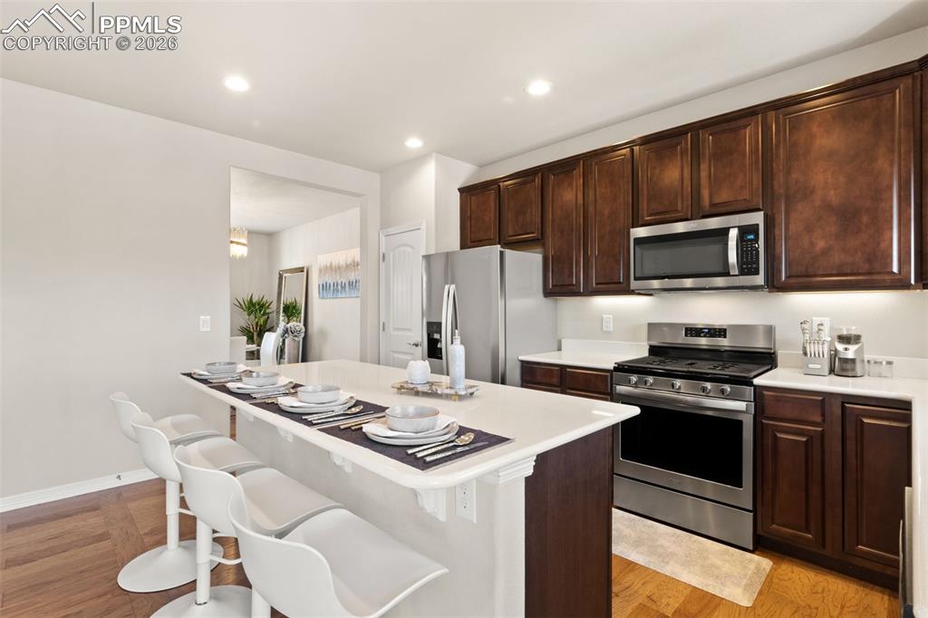 Image 28 of 48: Kitchen