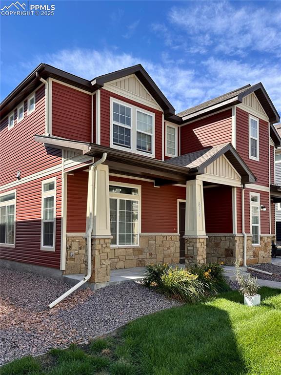 Image 2 of 37: Front of Structure