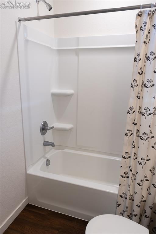 Image 25 of 37: upstairs full bath