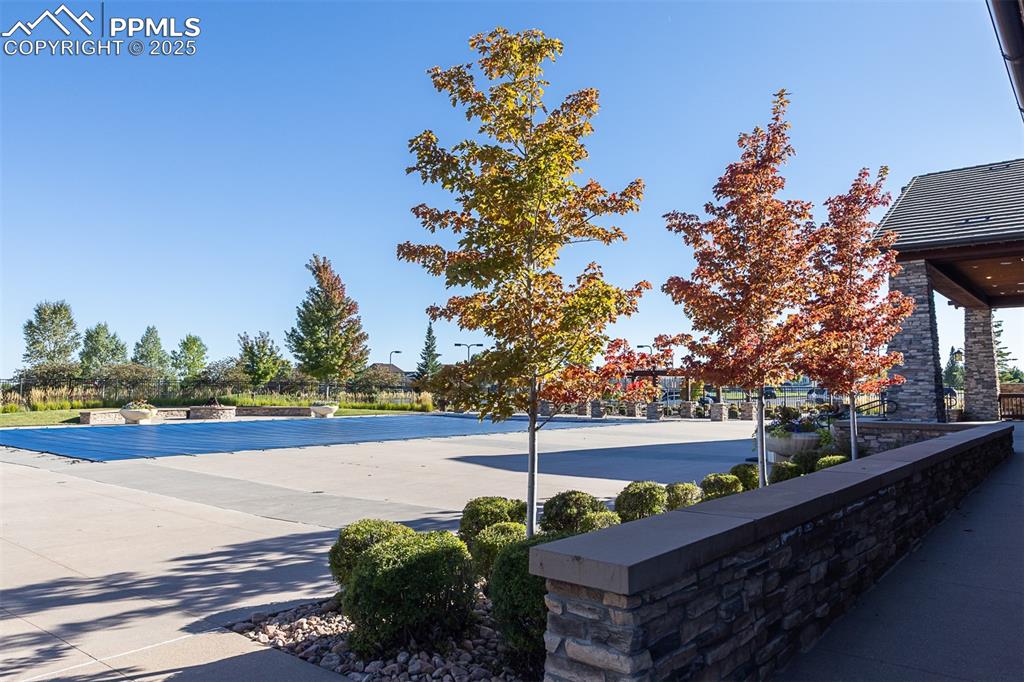 Image 36 of 37: Pool