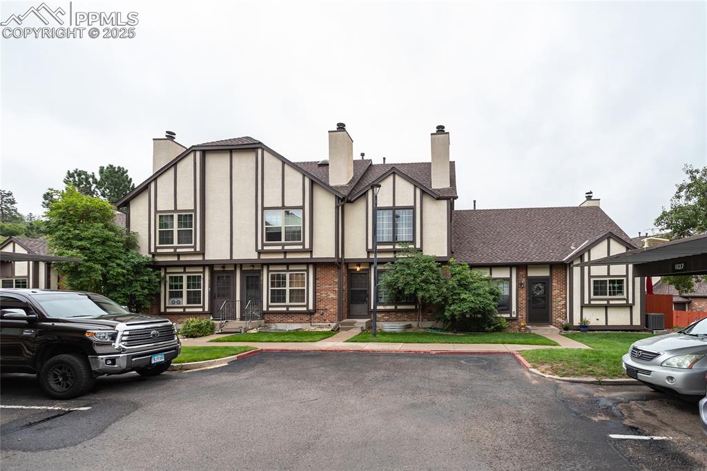 Image 30 of 35: Front of Structure