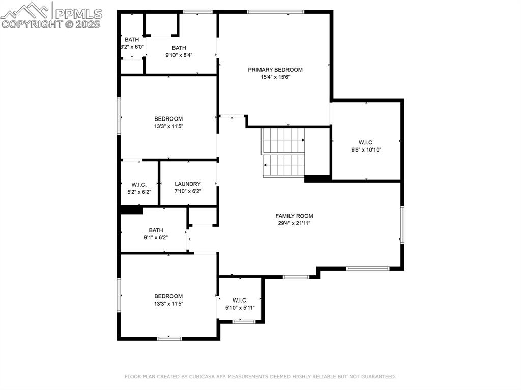 Image 50 of 50: View of floor plan / room layout