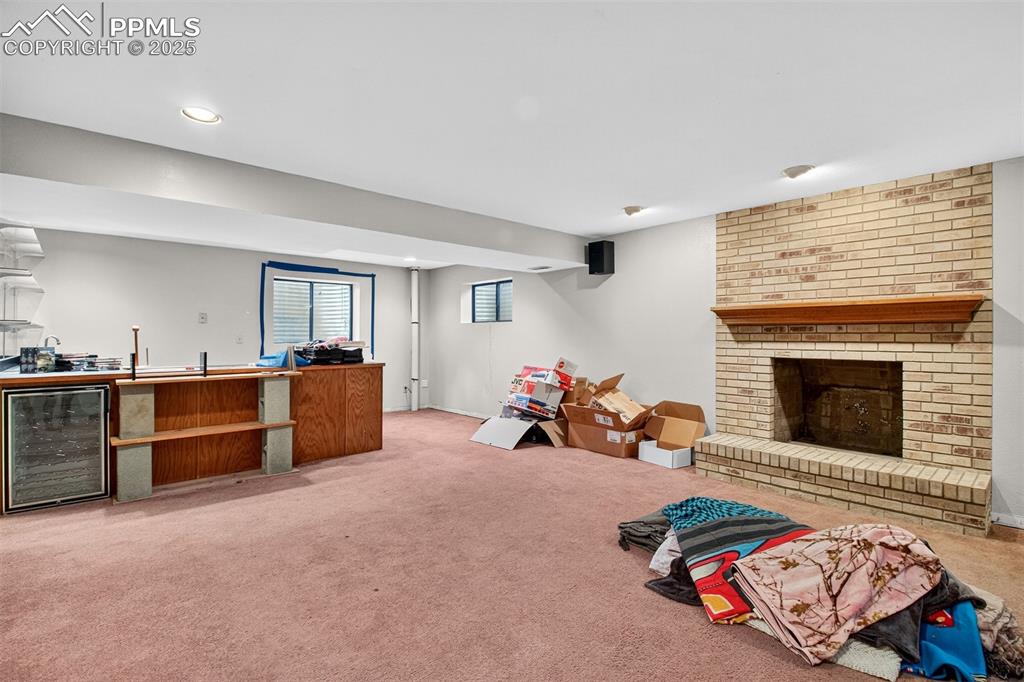 Image 26 of 44: Recreation room