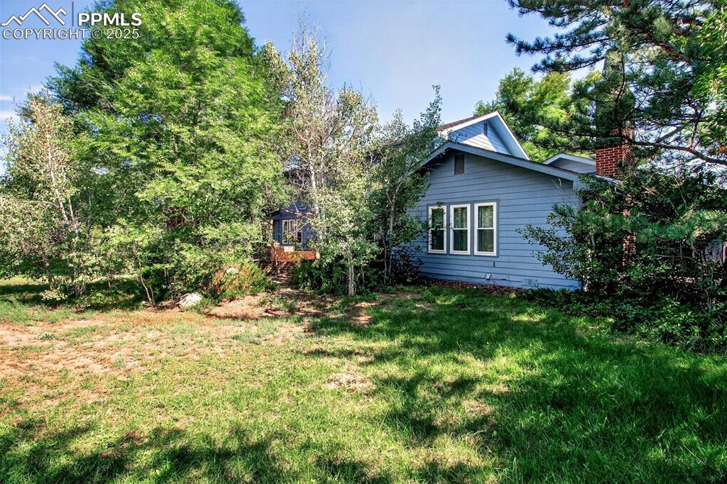 Image 34 of 44: Backyard