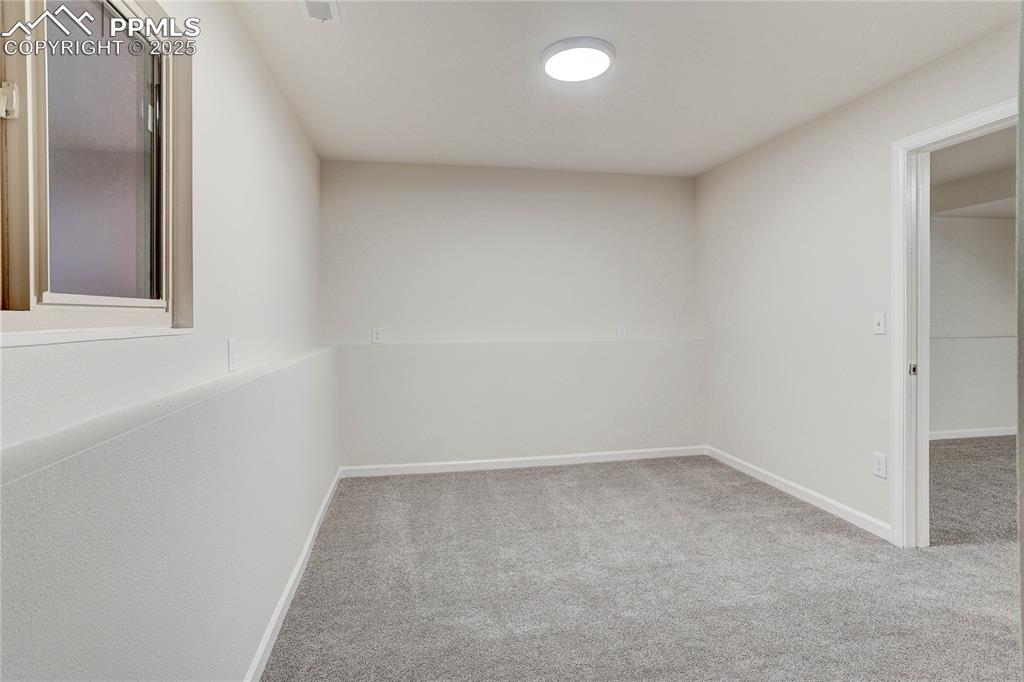 Image 20 of 28: Flex room - lower level