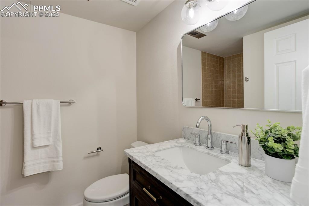 Image 21 of 28: Full bath - lower level