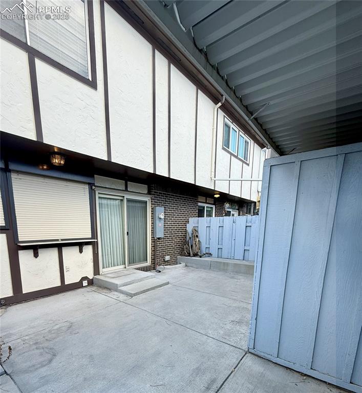 Image 26 of 33: View of enclosed patio / terrace