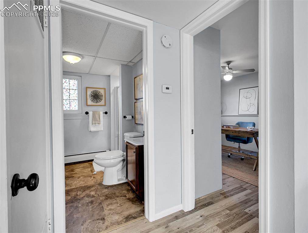 Image 16 of 47: Bathroom