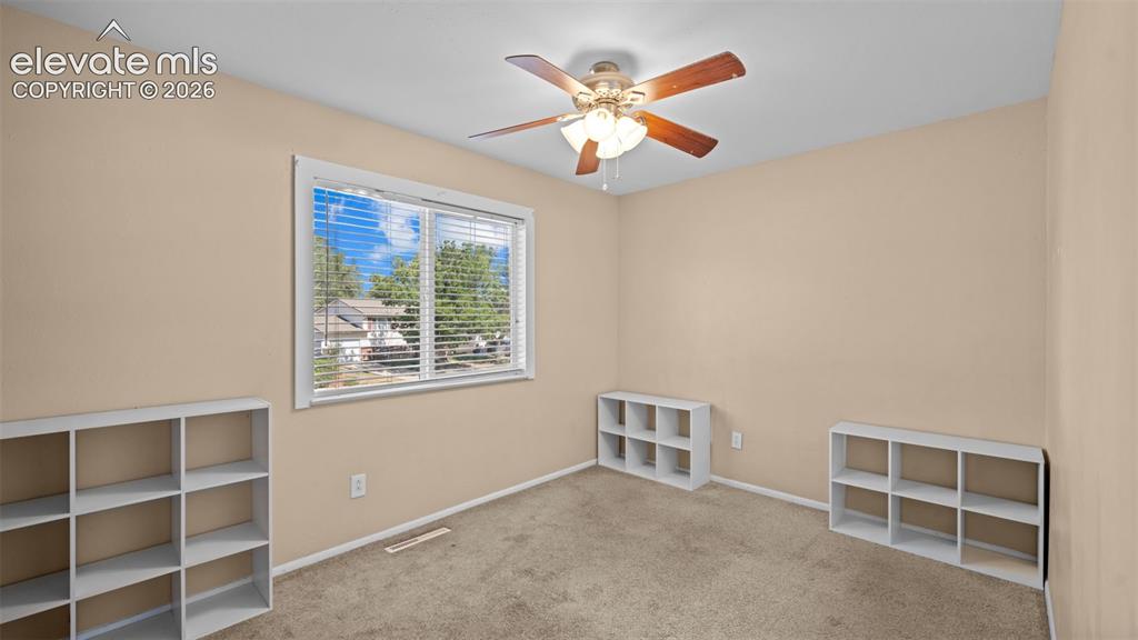 Image 16 of 33: Bedroom