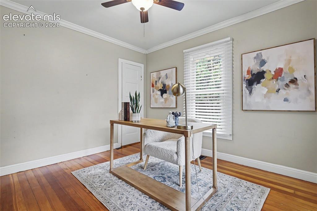 Image 9 of 26: Office