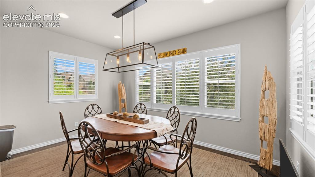 Image 10 of 44: Dining Area