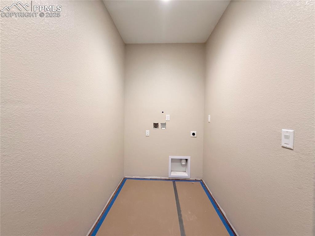 Image 12 of 18: Laundry Room, Washer and Dryer included!