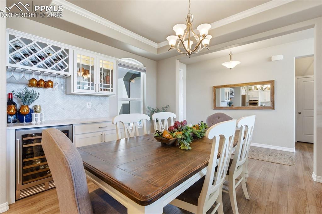 Image 17 of 50: Dining Room