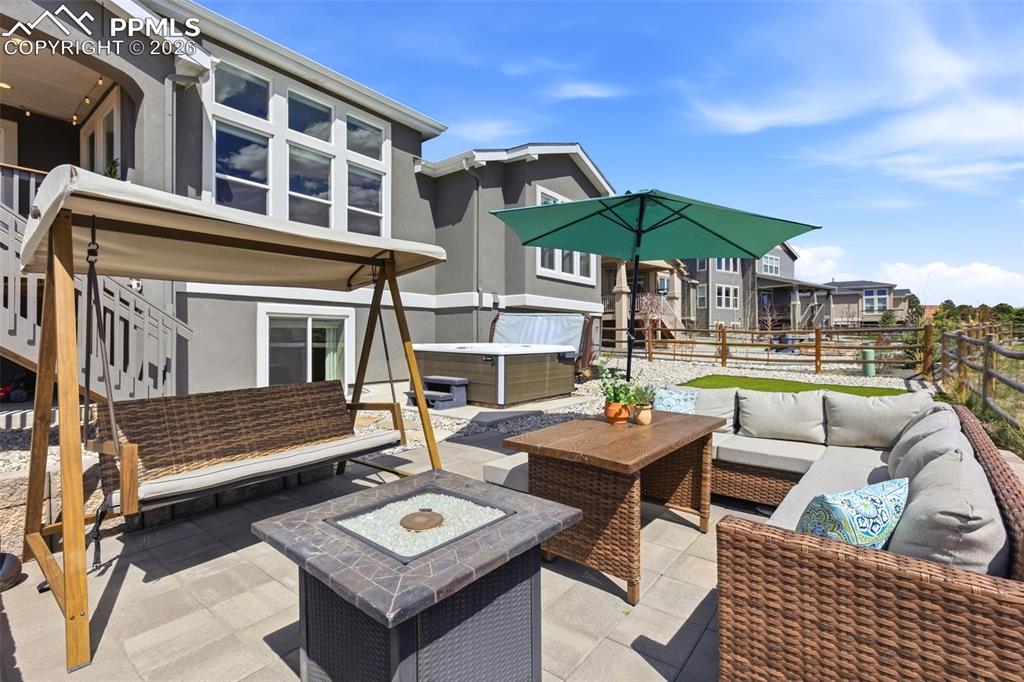 Image 41 of 50: Back of Structure