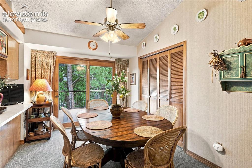 Image 13 of 49: Dining Area