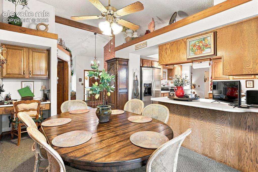 Image 15 of 49: Dining Area