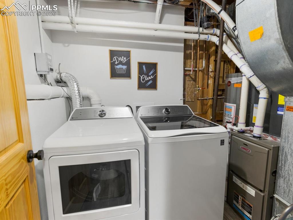 Image 30 of 39: Laundry