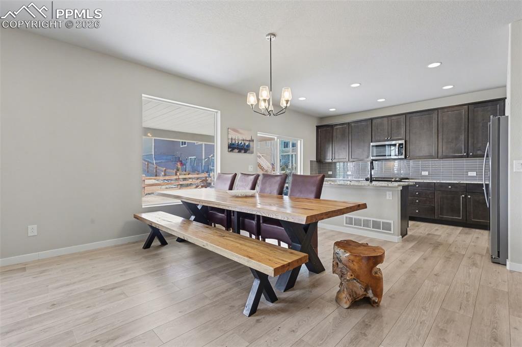 Image 6 of 45: Dining Area