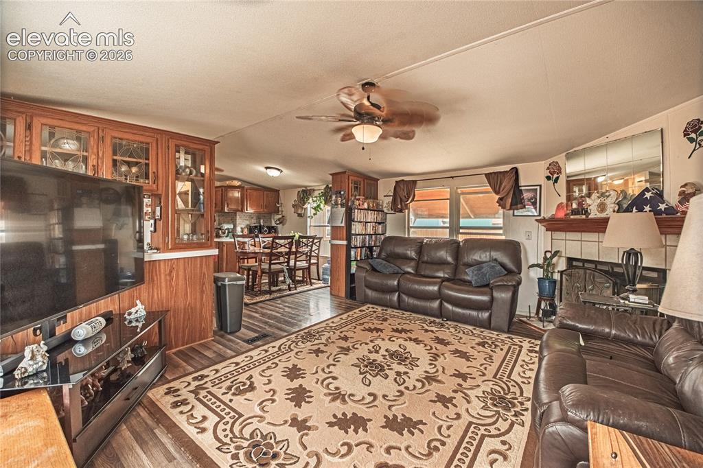 Image 6 of 26: Living Room